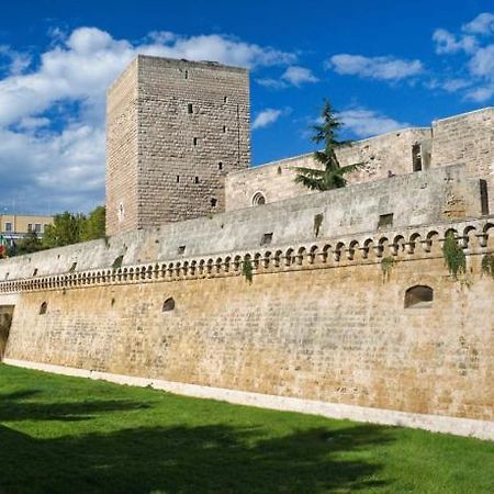 Castle Suite Bari Bagian luar foto